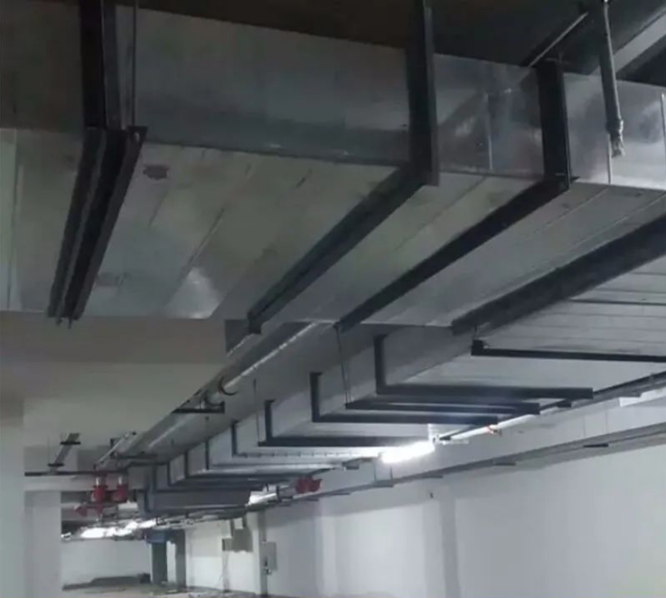 角鐵法蘭風管廠家生產（chǎn）加工突出的優勢？